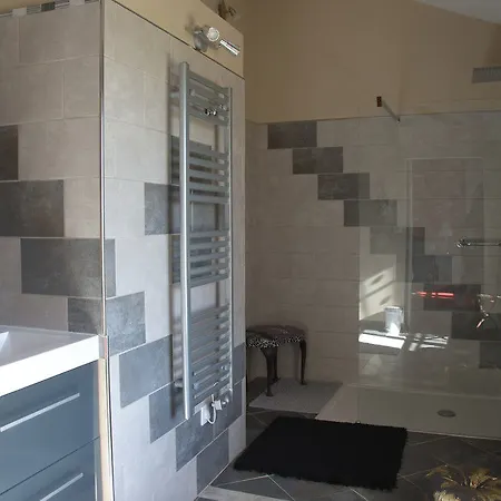 Chambres D'hotes Au Chien Bleu Bed & Breakfast